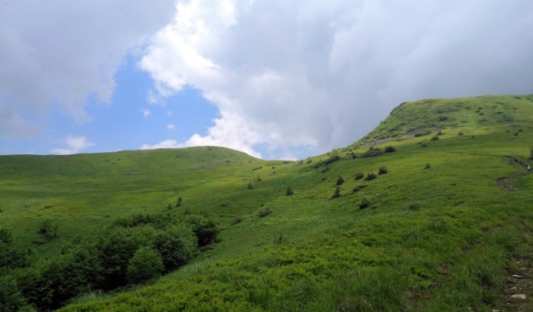 Krywa Chata dom drewniany Bieszczady